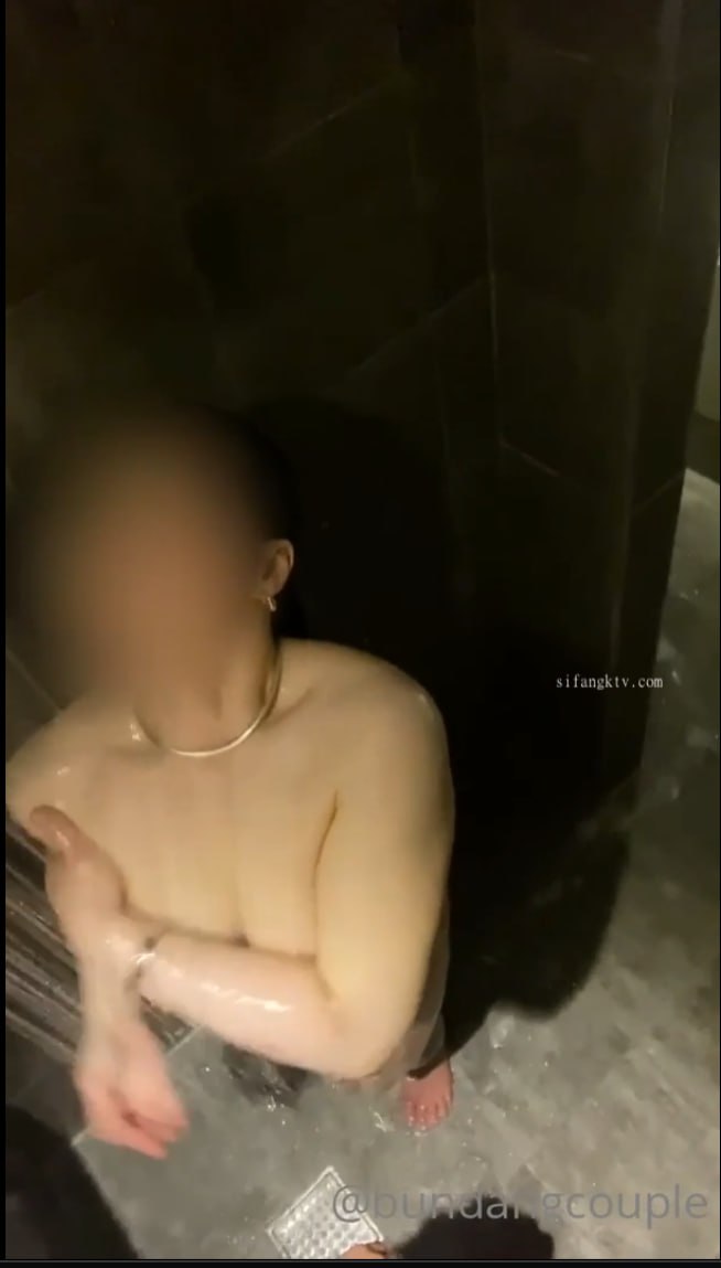 【2024-01-17】Filming videos for fan by masturbation